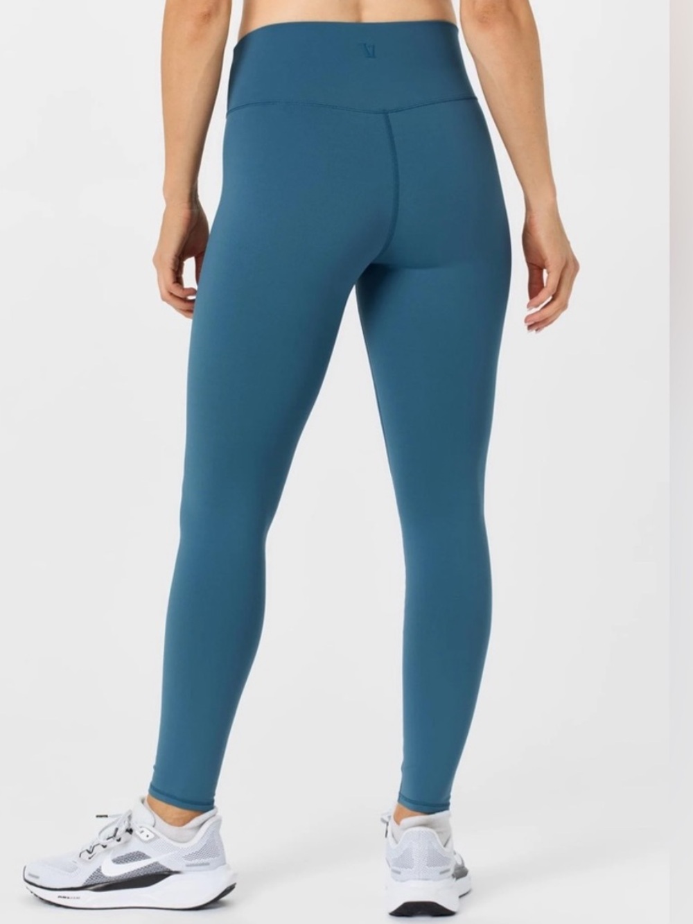 Vuori Chilled Out Legging - Picture 2 of 6